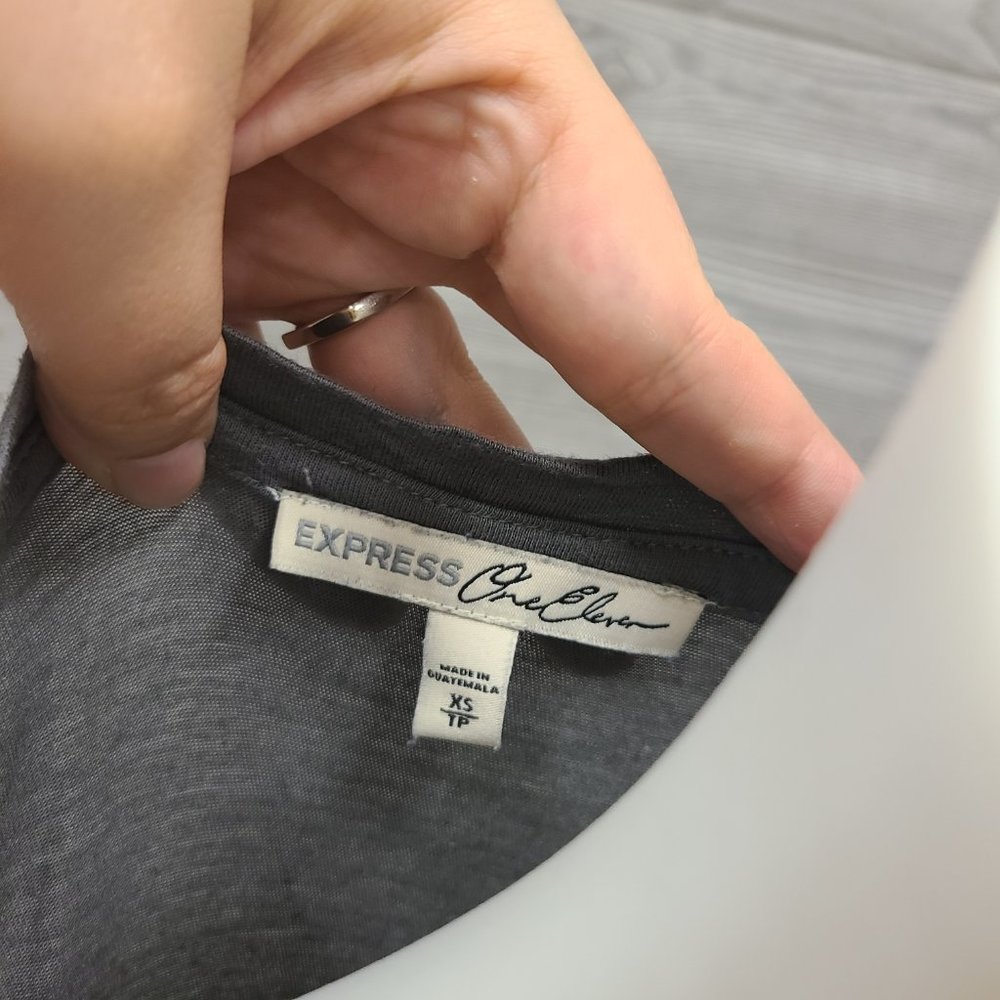 Express - Graphic Tee - Size XS - Picture 5 of 5